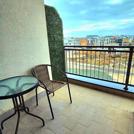 Cuba Two Side Sea View Mamaia Nord Onix Blue Apartman *